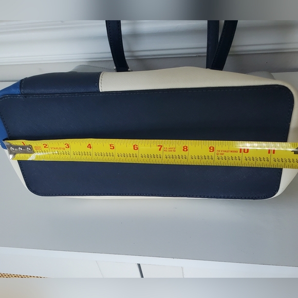 Calvin Klein tote bag. - Picture 15 of 16